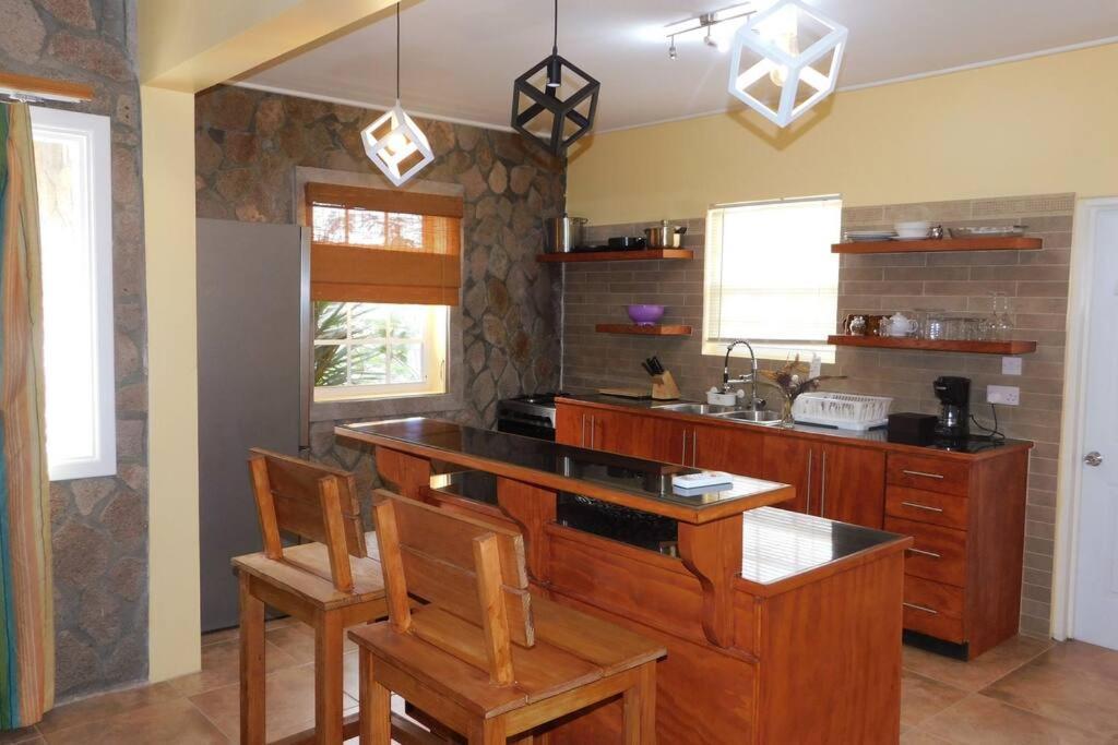Tropical Home Oasis Суфриер Экстерьер фото